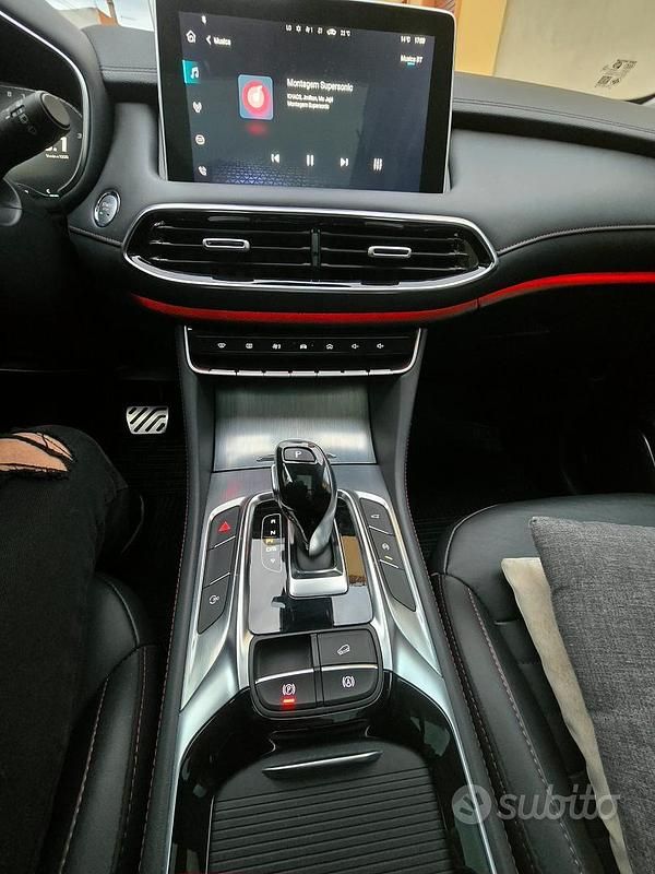 Usata MG HS Luxury 160 CV (117 kW) 2023 Bianco SUV