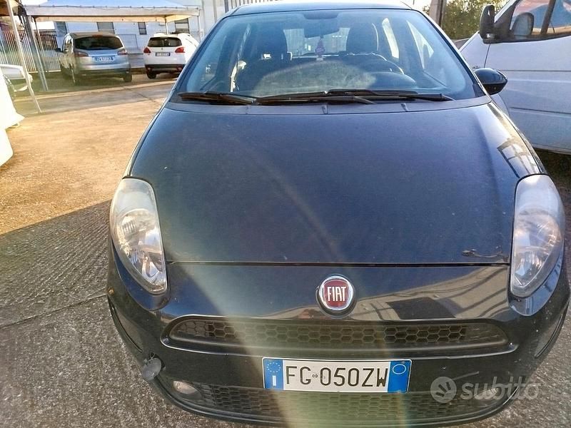 Usata Fiat Punto 95 CV (69 kW) 2017 Blu Utilitaria