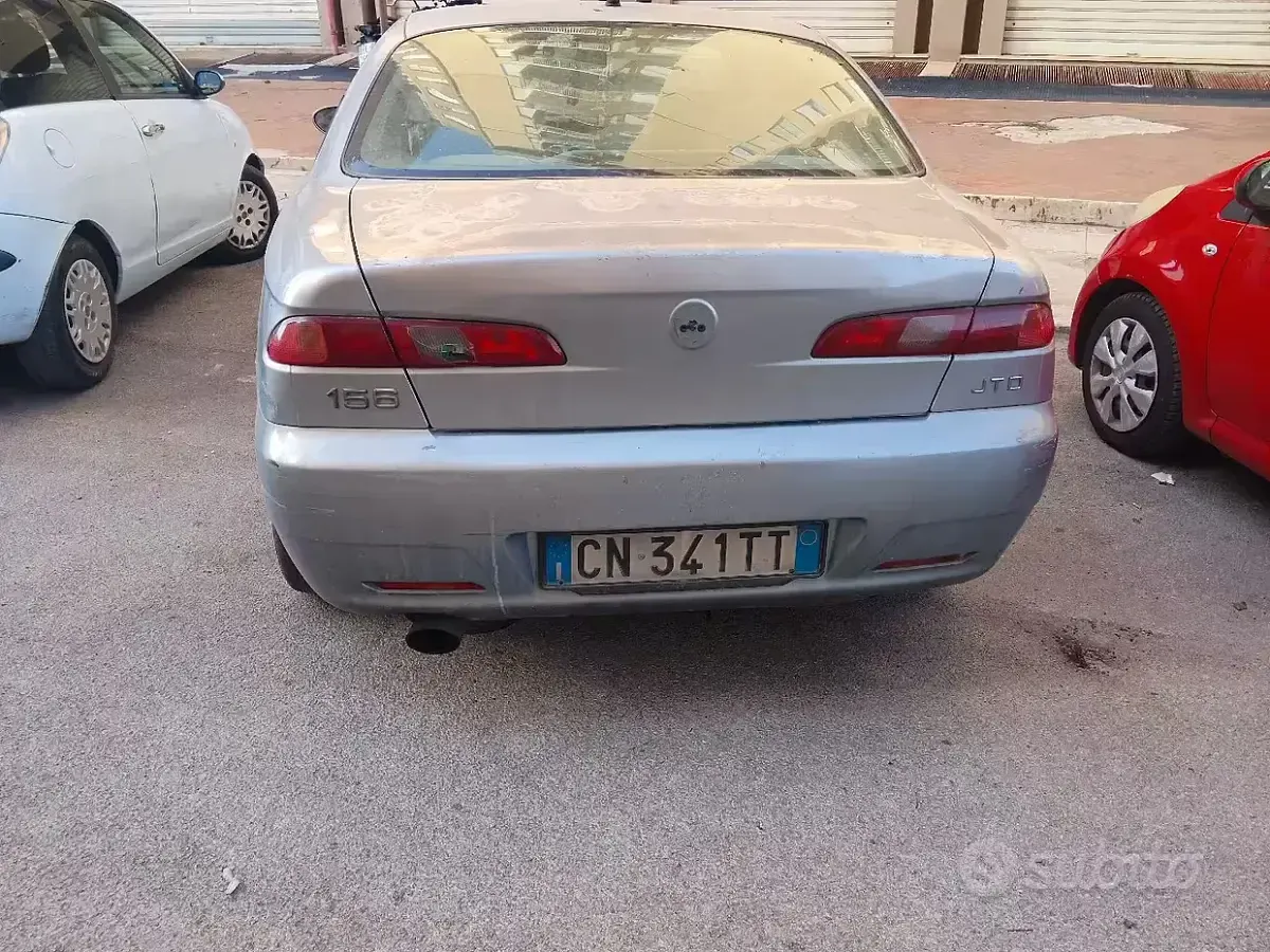 Usata Alfa Romeo 156 116 CV (85 kW) 2004 Berlina