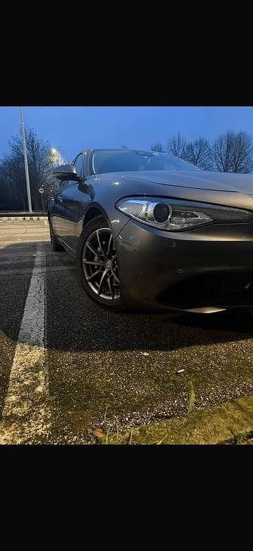 Usata Alfa Romeo Giulia Sprint 190 CV (139 kW) 2019 Berlina