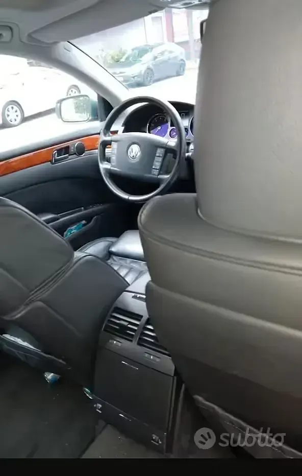 Usata VW Phaeton 335 CV (246 kW) 2006 Berlina