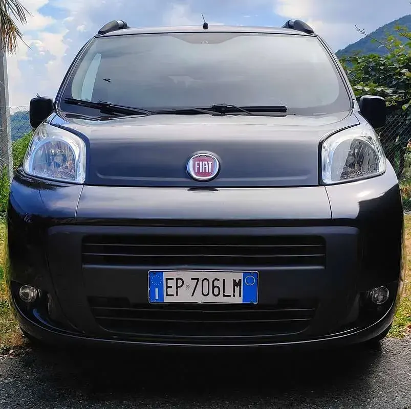 Usata Fiat Qubo Active 95 CV (69 kW) 2012 Nero Monovolume