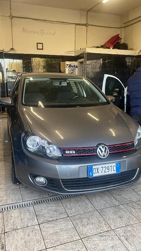 Usata VW Golf VI 122 CV (89 kW) 2009 Grigio Utilitaria