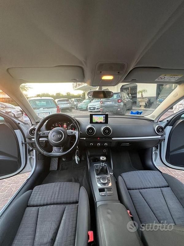 Usata Audi A3 Sportback Ambition 105 CV (77 kW) 2014 Bianco Utilitaria