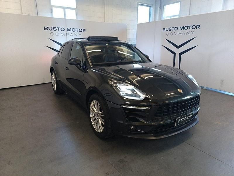 Usata Porsche Macan 250 CV (183 kW) 2017 Grigio / metallizzato SUV