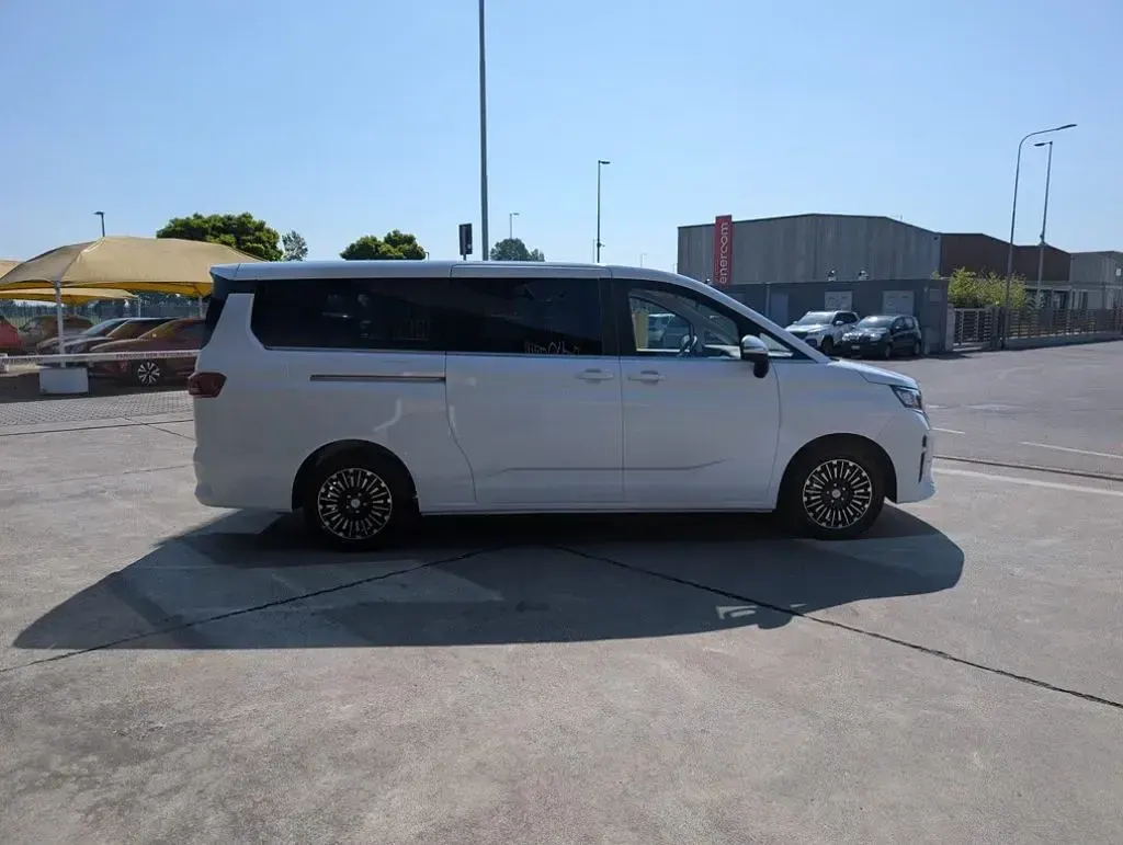 Nuova EMC SETTE 133 CV (97 kW) 2026 Vari colori / metallizzato SUV