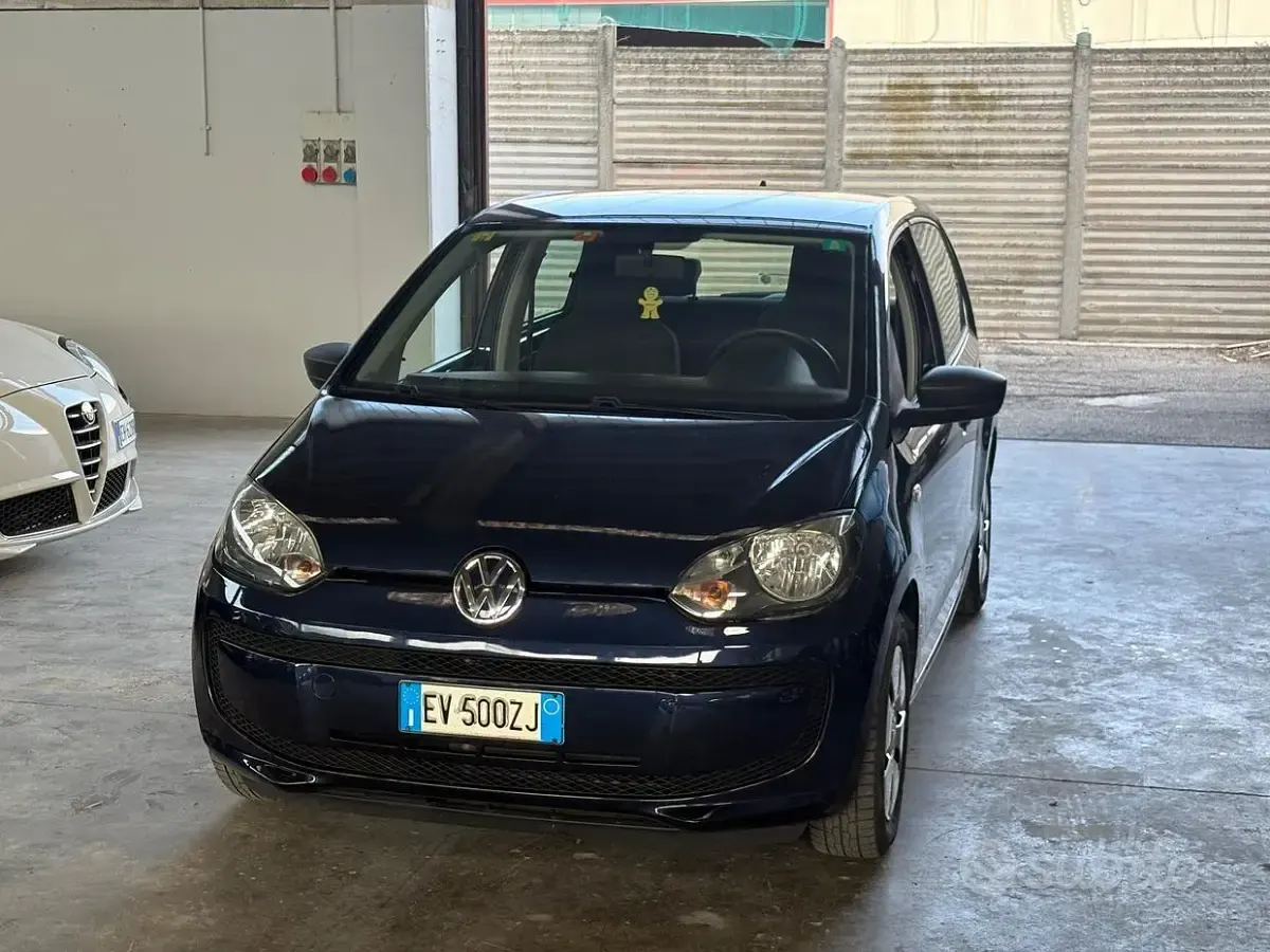 Usata VW up! Move 60 CV (44 kW) 2015 Bluazzurro Utilitaria