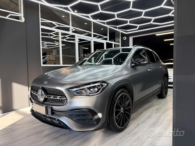Usata Mercedes GLA200 Premium 150 CV (110 kW) 2020 Grigio SUV