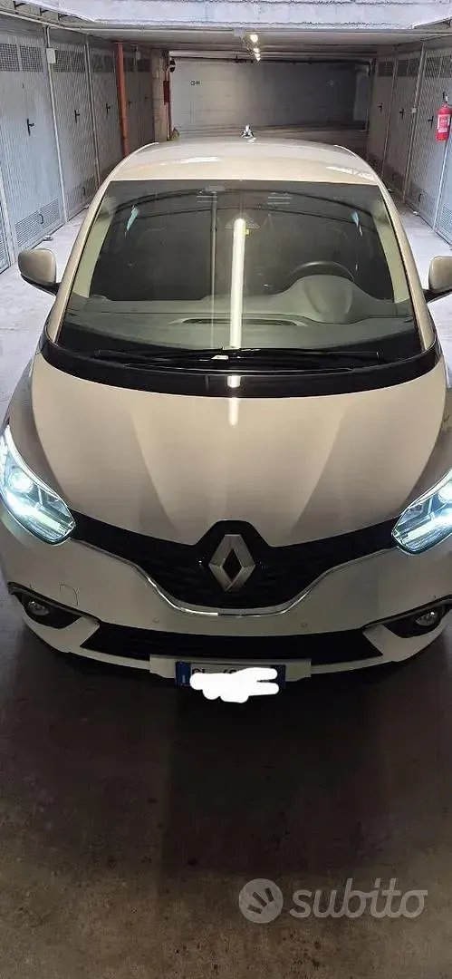 Usata Renault Scenic E-Tech 116 CV (85 kW) 2018 Bianco Monovolume