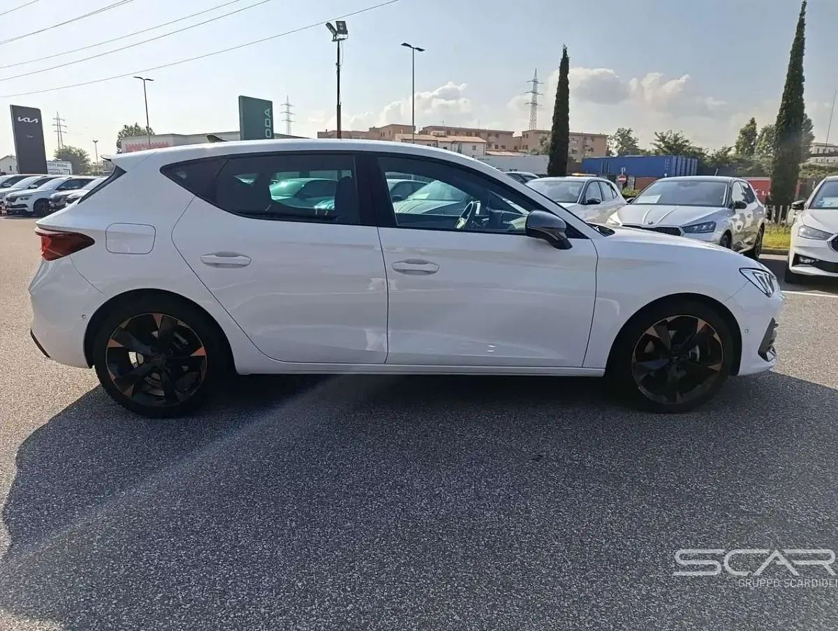 Usata Cupra Leon 150 CV (110 kW) 2023 Other Berlina