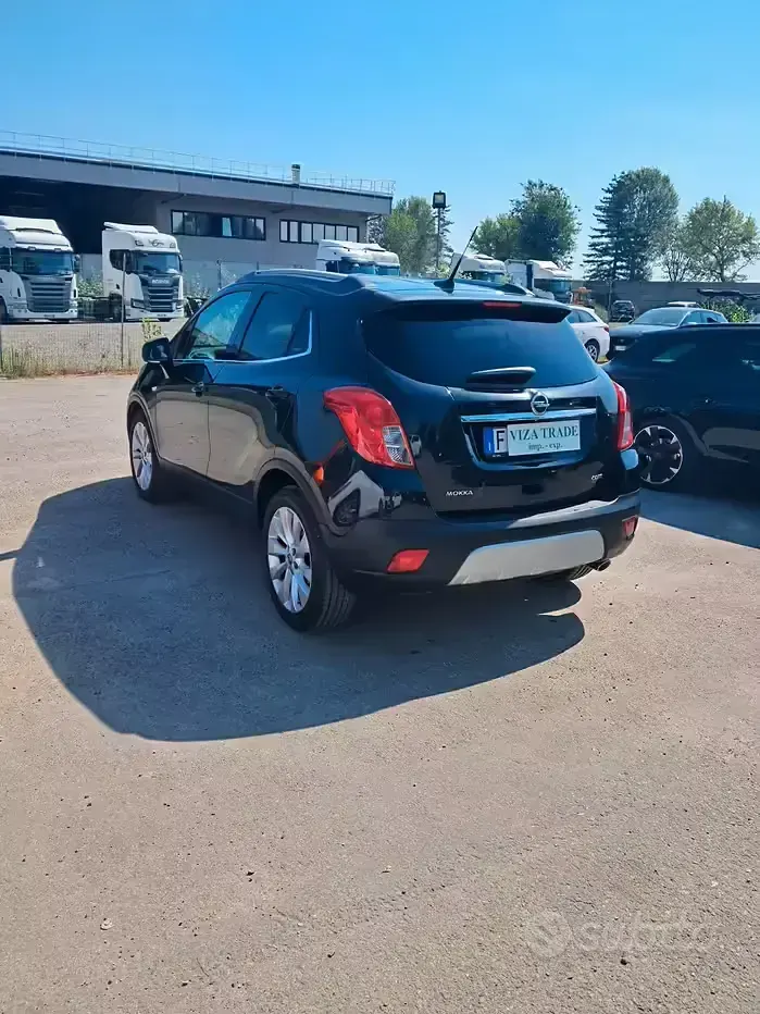 Usata Opel Mokka 136 CV (100 kW) 2015 Nero SUV