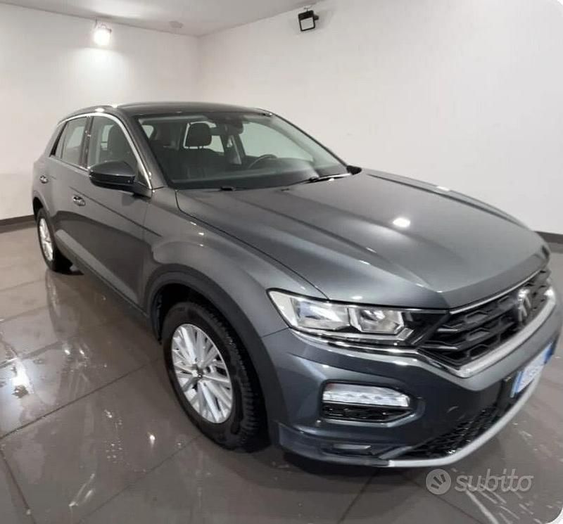 Usata VW T-Roc Business 110 CV (80 kW) 2021 Grigio SUV