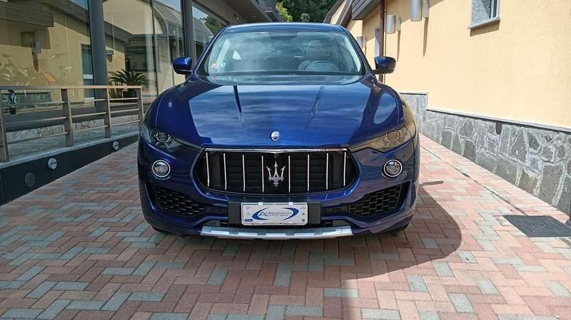 Usata Maserati Levante 430 CV (316 kW) 2018 Blu/azzurro SUV