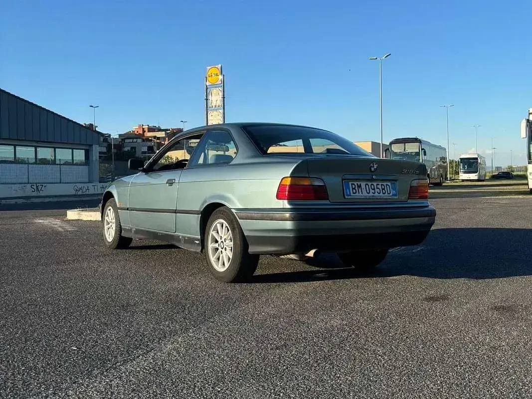 Usata BMW 318 140 CV (102 kW) 1997 Verde Coupé