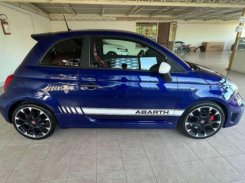Blu/azzurro Usata 2018 Abarth 595 Competizione Due volumi | 16.000 € (Ottimo prezzo) - Immagine 1/4