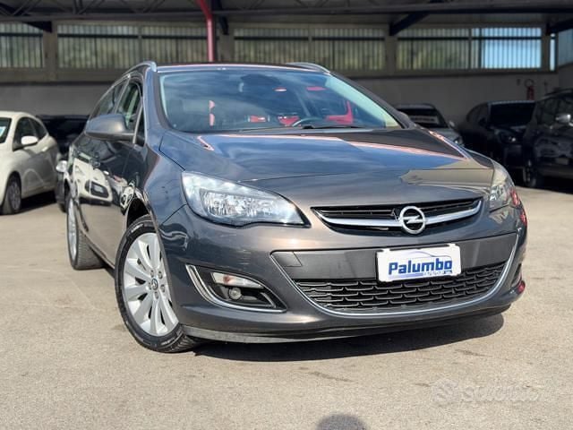 Usata Opel Astra Cosmo 140 CV (102 kW) 2016 Grigio Station wagon