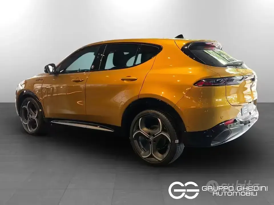 Nuova Alfa Romeo Tonale Edizione Speciale 160 CV (117 kW) 2026 Giallo SUV