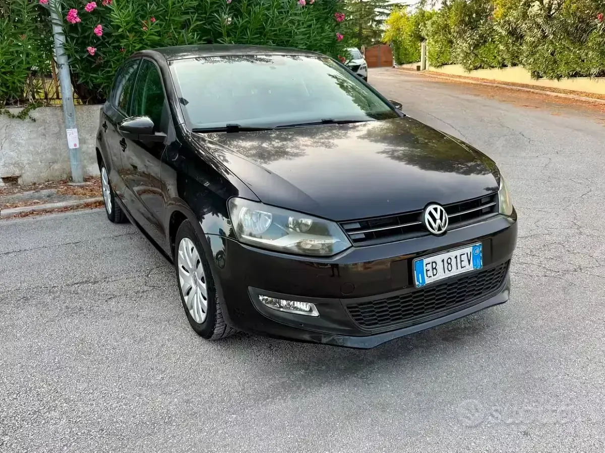 Usata VW Polo 75 CV (55 kW) 2011 Nero Utilitaria