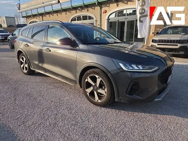 Usata Ford Focus Active 116 CV (85 kW) 2024 Grigio Station wagon