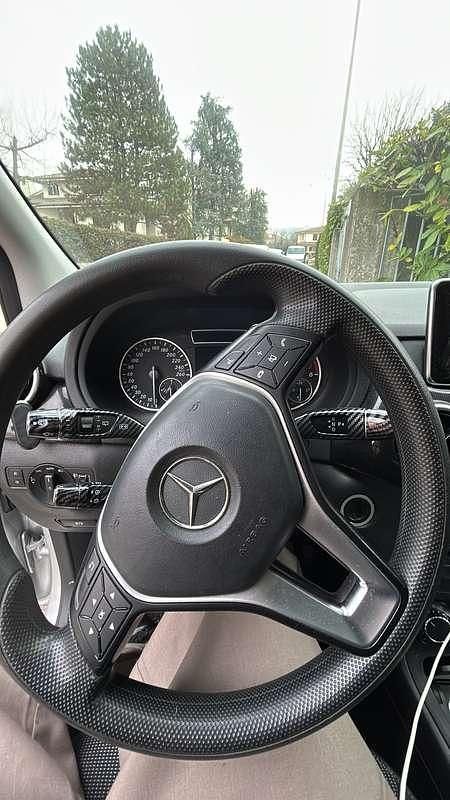 Usata Mercedes B180 Premium 109 CV (80 kW) 2013 Monovolume