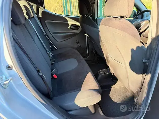 Usata Lancia Ypsilon Gold 69 CV (50 kW) 2015 Grigio Utilitaria