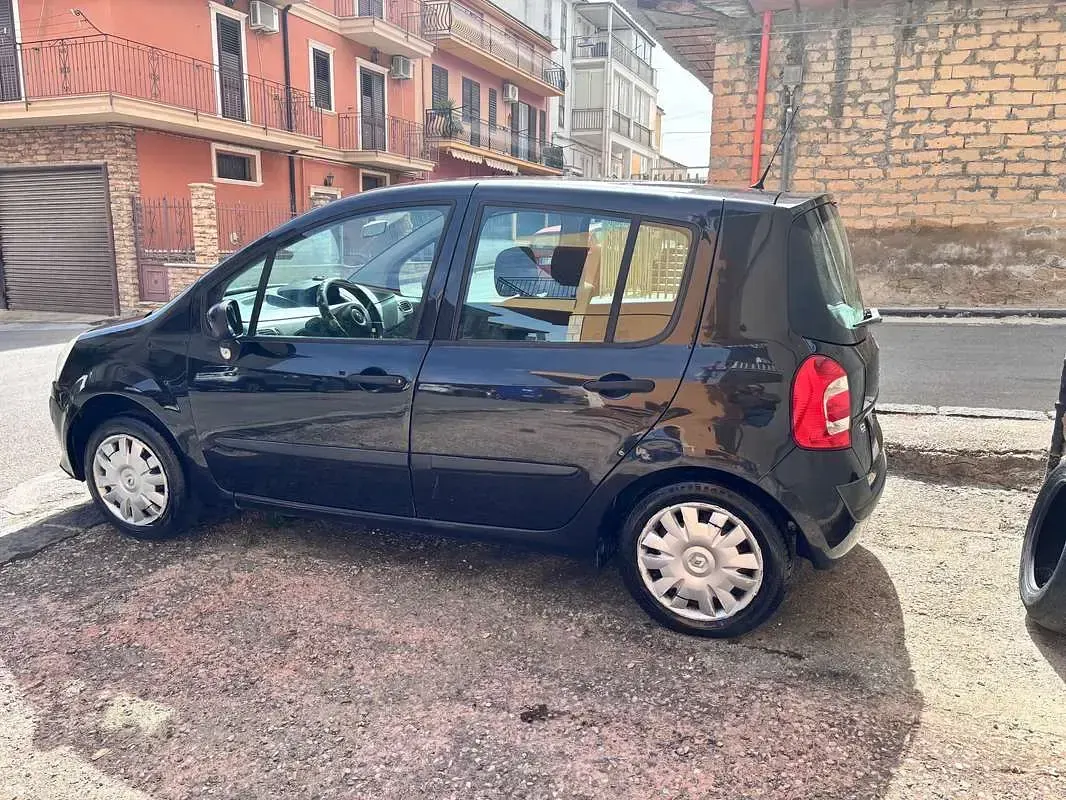 Usata Renault Modus Expression 75 CV (55 kW) 2010 Nero Monovolume