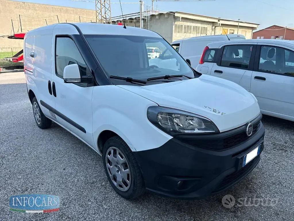 Usata Fiat Doblò 120 CV (88 kW) 2019 Monovolume