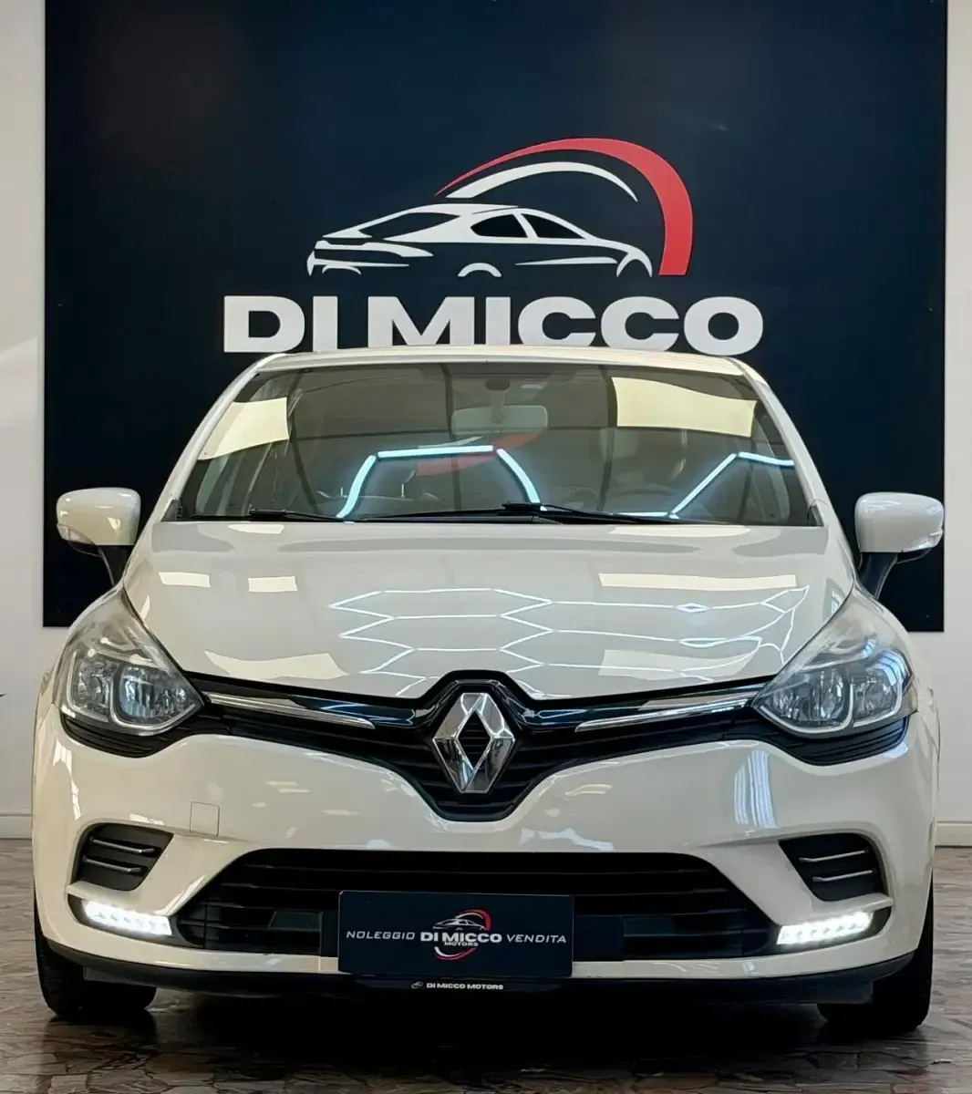 Usata Renault Clio IV Zen 75 CV (55 kW) 2016 Beige Berlina