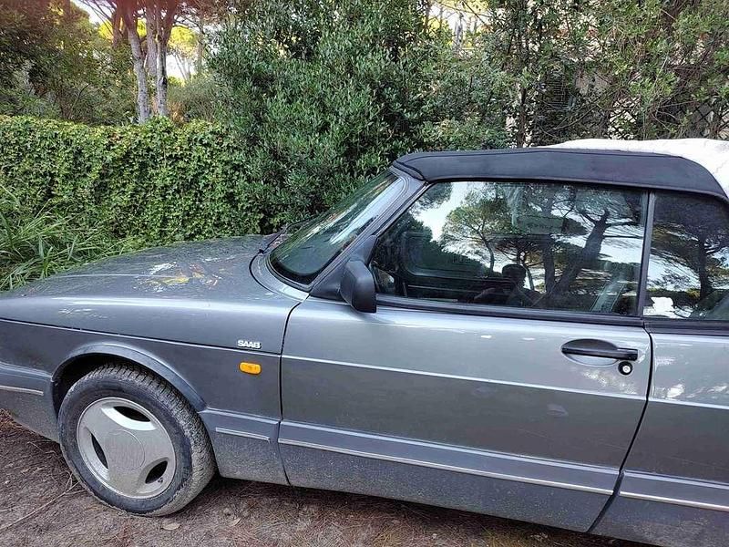 Usata Saab 900 Cabriolet 171 CV (125 kW) 1991 Grigio Cabrio