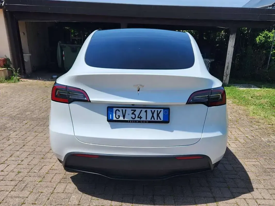 Usata Tesla Model Y RWD 125 kW (170 CV) 2024 Bianco SUV