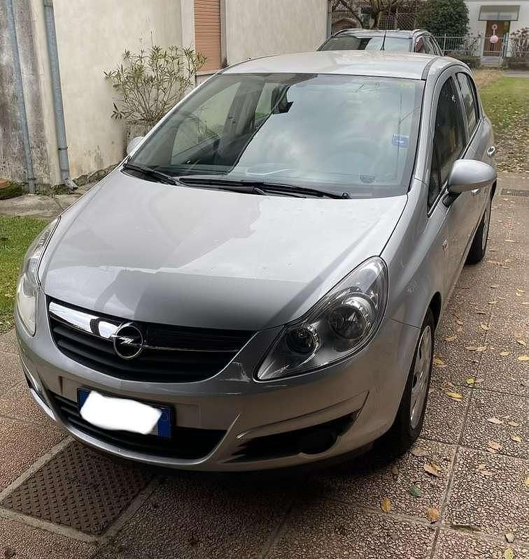 Usata Opel Corsa Enjoy 75 CV (55 kW) 2008 Berlina