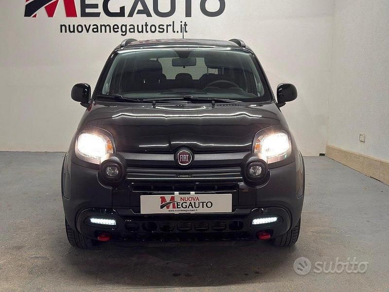 Usata Fiat Panda Cross Cross 69 CV (50 kW) 2024 Nero Utilitaria