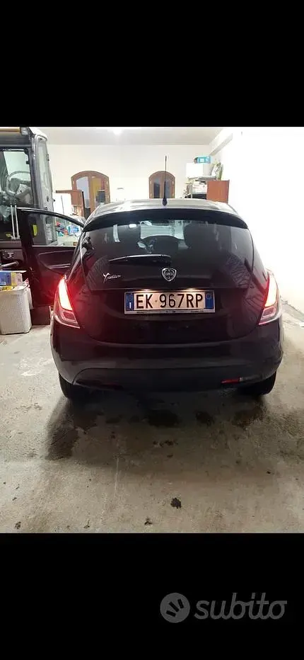 Usata Lancia Ypsilon 95 CV (69 kW) 2011 Utilitaria