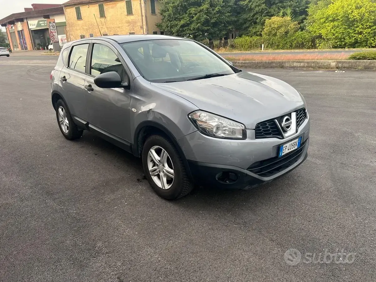 Usata Nissan Qashqai 116 CV (85 kW) 2012 Grigio SUV