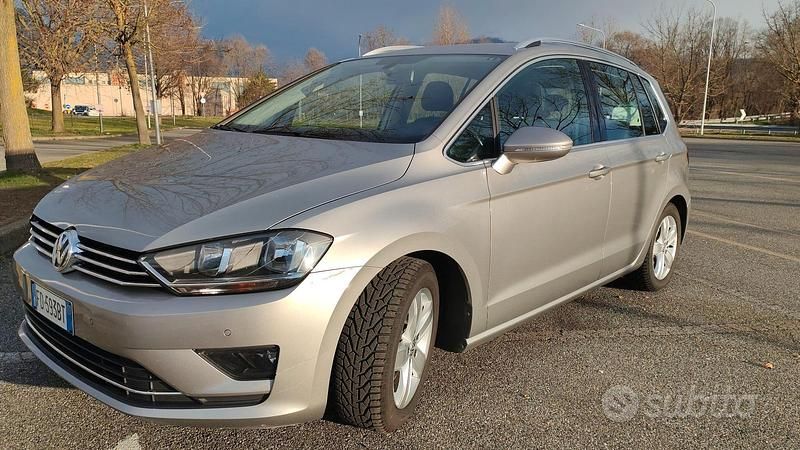 Usata VW Golf Sportsvan Executive 110 CV (80 kW) 2016 Grigio Monovolume
