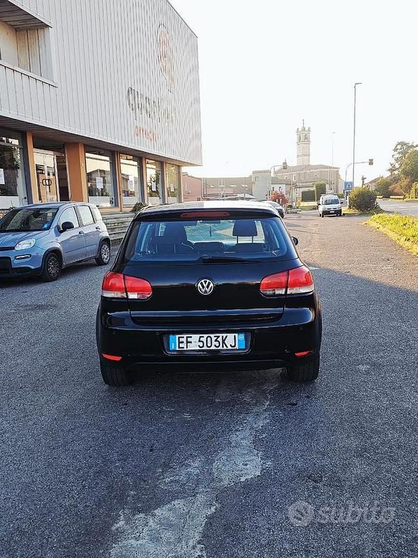 Usata VW Golf VI United 80 CV (58 kW) 2011 Nero Utilitaria
