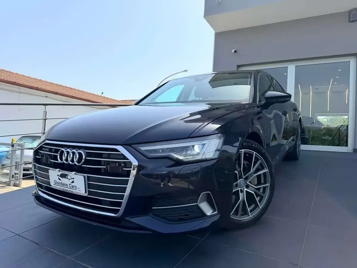 Usata Audi A6 Business 245 CV (180 kW) 2021 Blu/azzurro Berlina