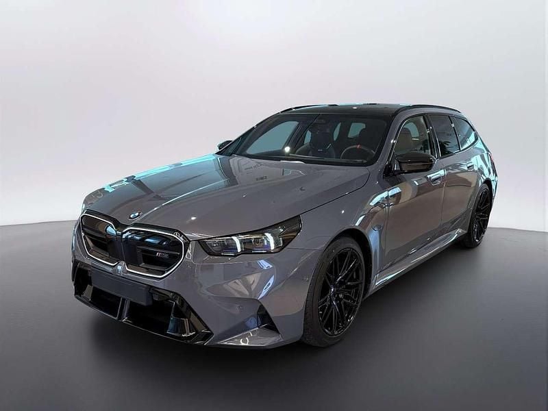 Storm bay metallizzato Nuova 2026 BMW M5 Station wagon | 158.900 € (Buon prezzo) - Immagine 1/4