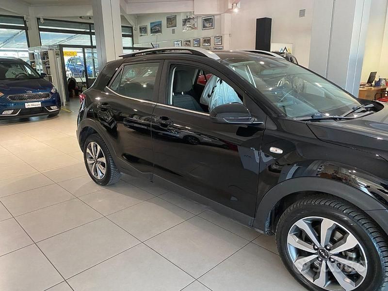 Usata Kia Stonic Style 120 CV (88 kW) 2021 Nero SUV