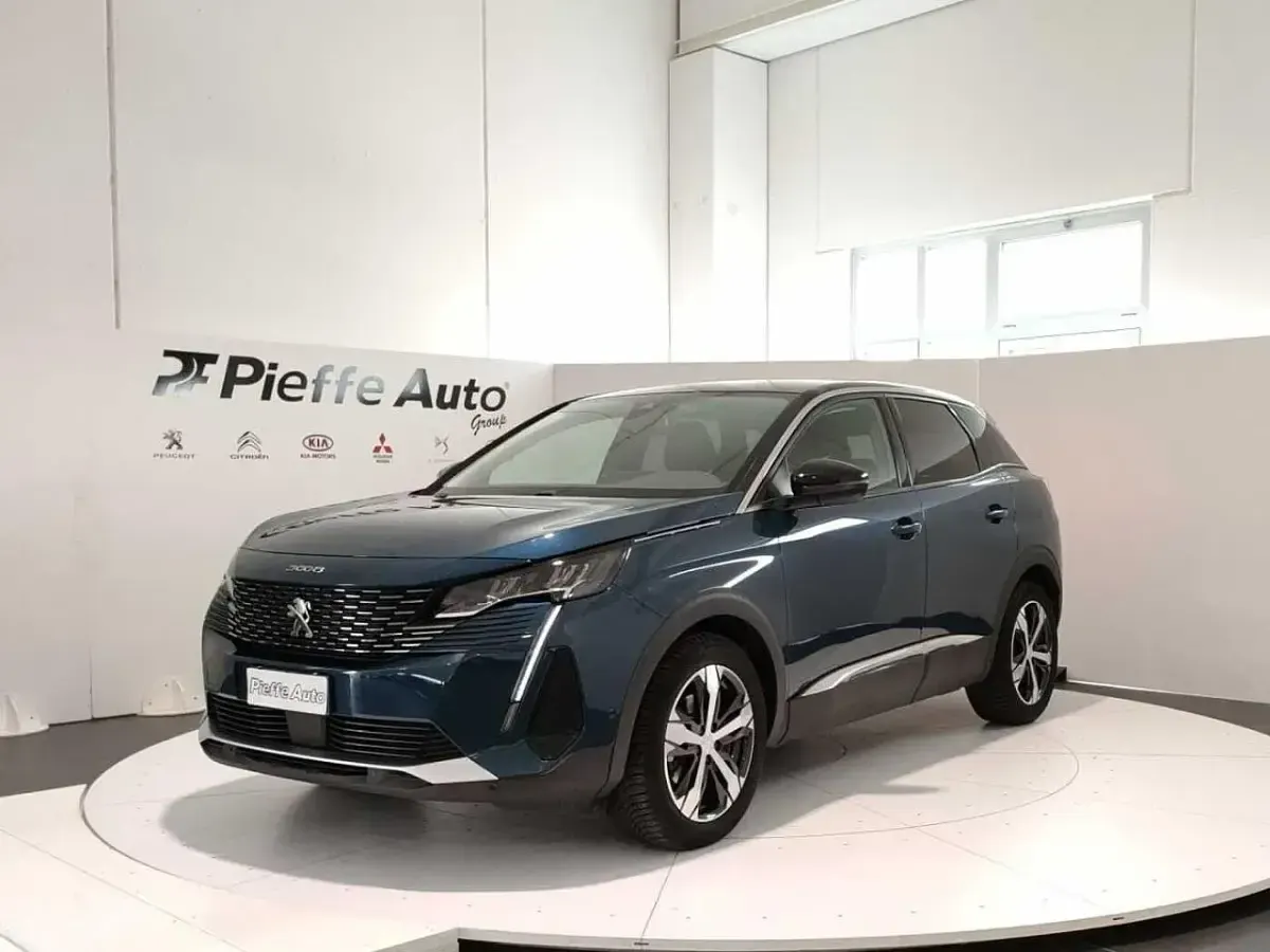 Usata Peugeot 3008 Allure 131 CV (96 kW) 2022 SUV