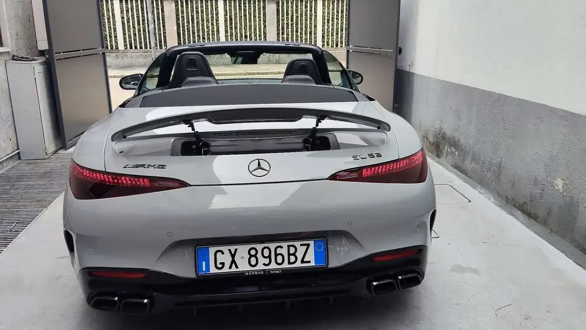 Usata Mercedes SL63 AMG Premium Plus 585 CV (430 kW) 2024 Grigio Cabrio