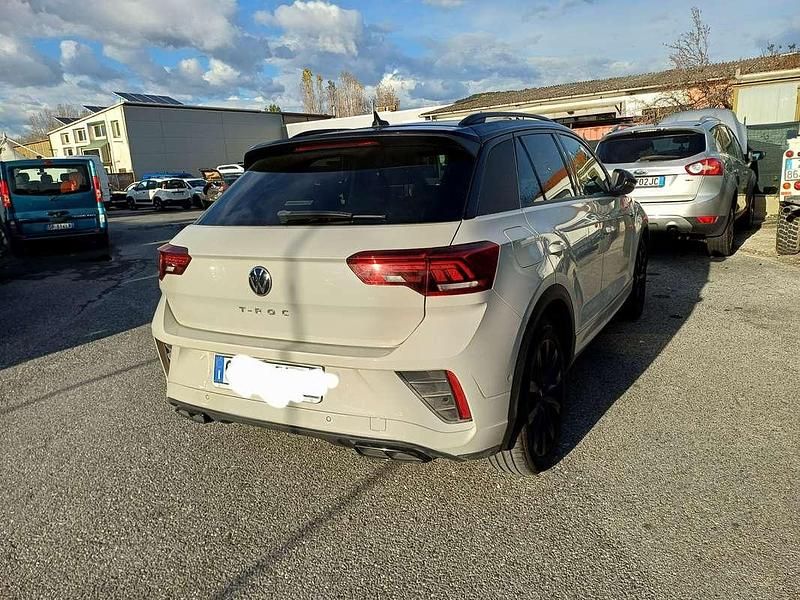 Usata VW T-Roc R-line 116 CV (85 kW) 2023 Beige SUV