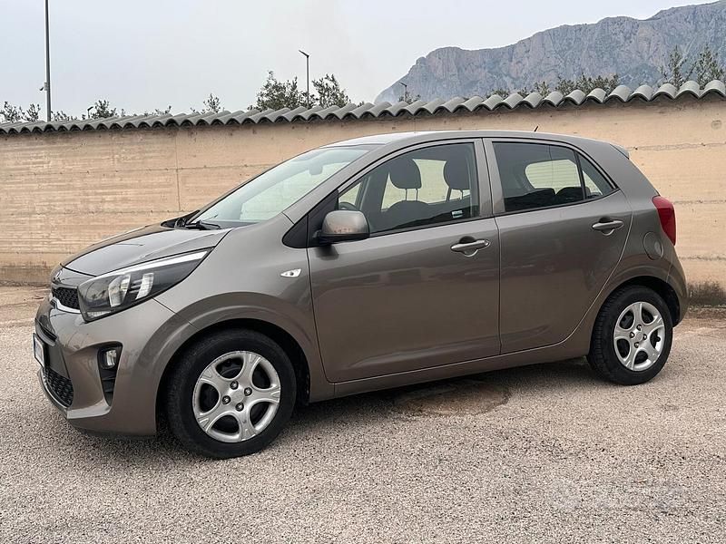 Usata Kia Picanto Active 2018 Giallo Utilitaria