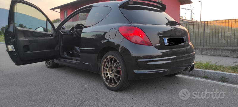 Usato 2007 Peugeot 207 1.6 Benzin 174 CV (4.000 €)