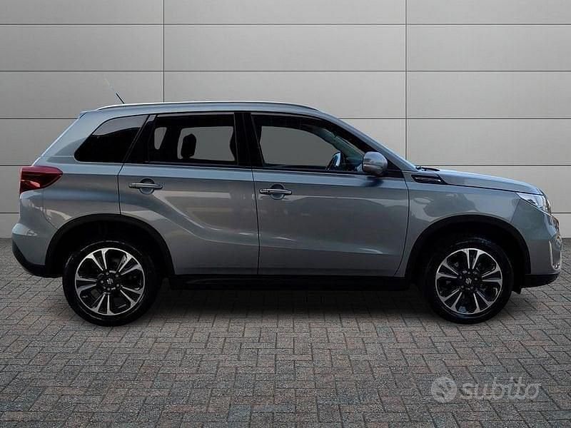 Usata Suzuki Vitara 129 CV (94 kW) 2020 Grigio SUV