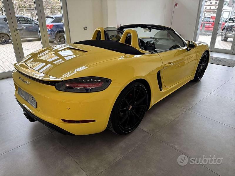 Usata Porsche 718 Boxster 350 CV (257 kW) 2017 Grigio Cabrio