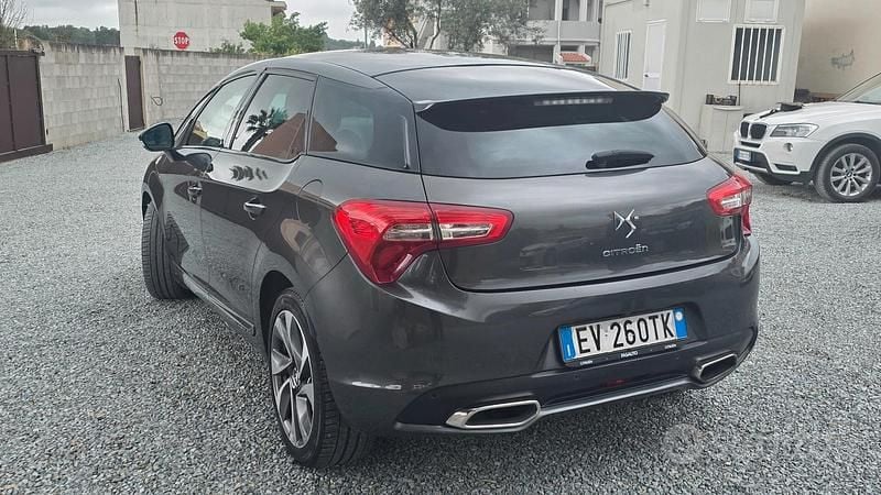 Usata Citroën DS5 180 CV (132 kW) 2015 Grigio Utilitaria