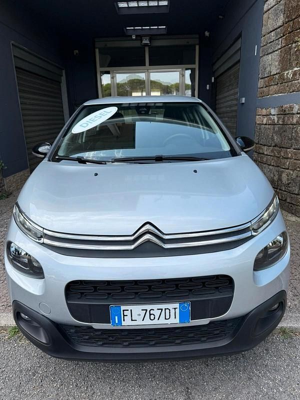 Usata Citroën C3 Shine 75 CV (55 kW) 2017 Argento Berlina