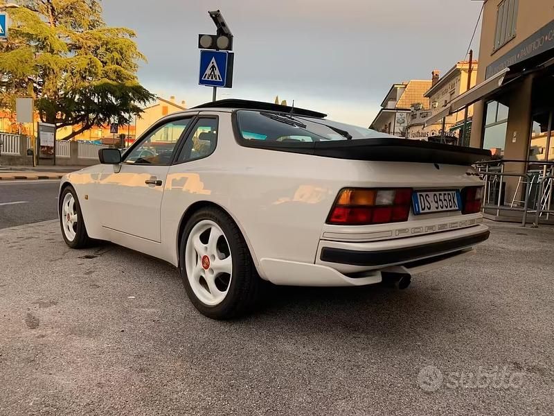 Usata Porsche 944 S2 211 CV (155 kW) 1989 Bianco Coupé