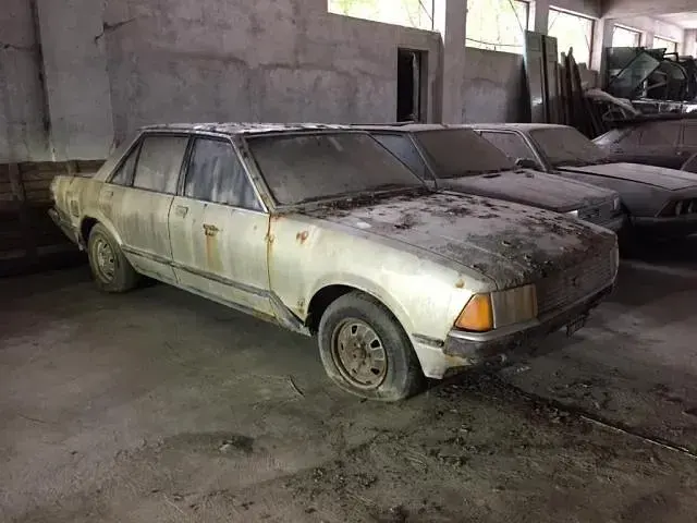 Usata Ford Granada 74 CV (54 kW) 1978 Grigio